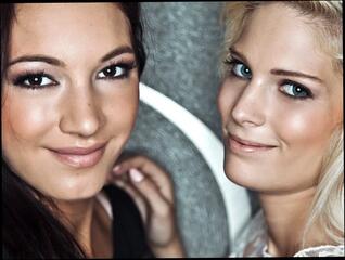 Video 1603705761: viv thomas, felicia kiss, candee licious, lesbians kissing fingering, fingering facesitting, lesbian kissing hd, fingering straight, hungarian lesbian, licking