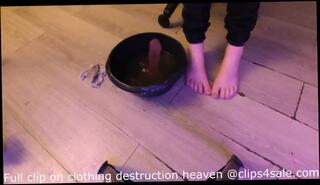 Video 1622113233: feet dildo foot job, gay solo dildo, solo amateur dildoing, male feet foot, femboy fucking, femboy socks, gay clothes, gay cut