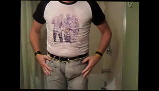 Video 1387442955: condom piss, pissing jeans gay, guys pissing