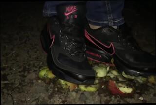 Video 1045296404: dominated girls, amateur fetish, crush domination, hand domination