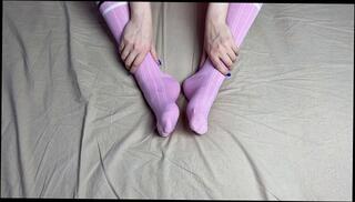 Video 1657996543: solo girl massage playing, solo female feet, mistress solo, solo amateur girl spreads, spread legs solo, girl socks feet, beautiful girl massage, gym socks feet, long nails massage, sports massage, solo hand, feet knee, romantic massage, high girl