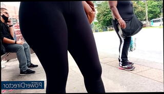Video 1364264905: cameltoe pussy, cameltoe leggings, candid toes, small toes, toe brunette