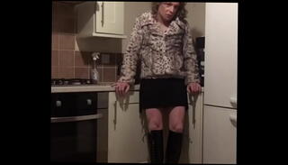 Video 1183729145: crossdresser dress
