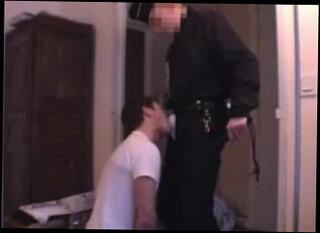 Video 110018401: gay man sucking straight, cam sucking