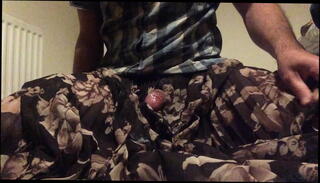Video 1442333801: gay wank cum, gay masturbation cum, skirt wank, wank hd