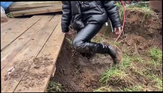 Video 1620555843: solo female feet, dirty feet, amateur solo female, feet high heels, boots feet, feet crush, feet shoes, stocking feet, dirty girl, dirty mud, knees dirty