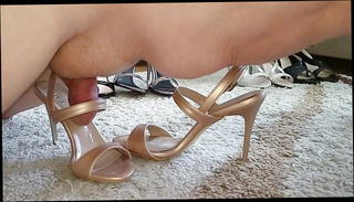Video 1571120911: gay fuck cum, high heels fuck cum