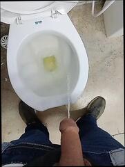 Video 1659027831: homemade pissing, piss gay, pissing amateur, brazilian piss