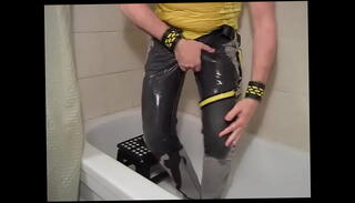 Video 1377697575: condom piss, pissing jeans gay
