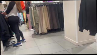Video 1611883675: round booty latin, leggings booty