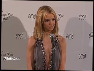 Video 1625586551: britney spears, straight english