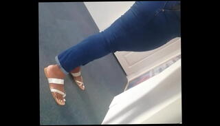 Video 1344134805: candid toes