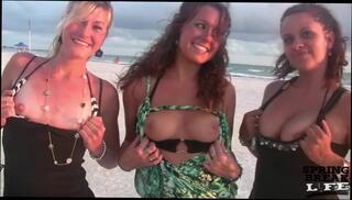 Video 1602511244: beach teen amateur, amateur teen outdoor, florida girl, girl flashing