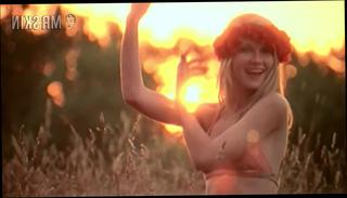 Video 1477182004: kirsten dunst, celebrity compilation