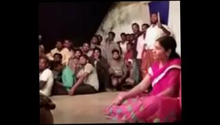 Video 912962635: sexy indian dancing