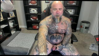Video 1626096645: smoking cigar masturbe