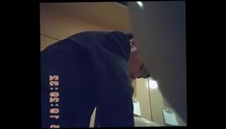 Video 726954895: toilet spycam