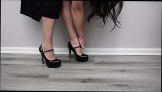Video 1626482331: barefoot foot fetish, foot fetish worship, modeling foot fetish, foot worship high heels, foot leg worship, mature foot worship, gorgeous foot fetish, foot worship hd, worshiping straight, long legged model, african model