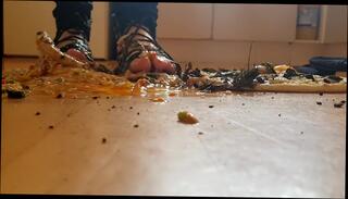 Video 755839804: foot fetish solo, feet pumping, female foot fetish, foot fetish hd, feet crush, spit feet, bare feet