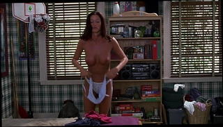 Video 1530412401: shannon elizabeth, american pie, straight american