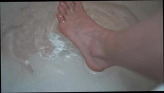 Video 1656454141: homemade foot fetish, foot fetish hd, straight foot, short foot, bathroom foot, toes, homemade 18 year, homemade older