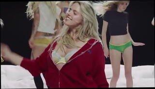 Video 1653412815: horny pop