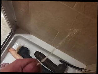 Video 1566926331: piss play pee, pee wank, gay man pissing