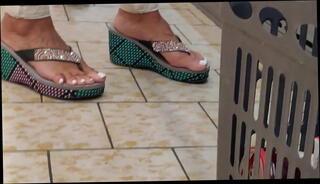 Video 1200703455: milf feet, candid feet