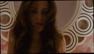 Video 1409873201: natalie portman, black swan, mila kunis, softcore lesbian, lesbians kissing passionately, lesbian sensual kiss, lesbian straight, romantic passionate lesbian, american lesbian, tattooed lesbian, lesbian celebrities