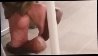 Video 863283104: amateur foot fetish, girl shoeplay