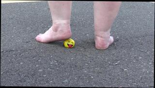 Video 1483442003: feet fetish toes, solo female feet, toes amateur, feet smash, feet trample, solo female public, feet outside, russian feet, feet outdoors, balls smashing, bare balls, heels ball