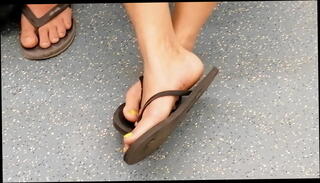Video 1214426025: flip flop feet, flip flop fetish