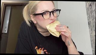 Video 1657407043: homemade schoolgirl, schoolgirl porn, amateur schoolgirl, hot blonde schoolgirl, porn hot nude, candid girl, girls eating