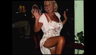 Video 1625543641: latin woman, straight english