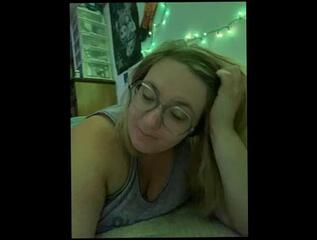 Video 1653510793: amateur solo female, quick solo, talk solo, pretty solo