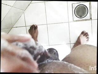 Video 1605076671: wife fucking friend, wife washing, man gay