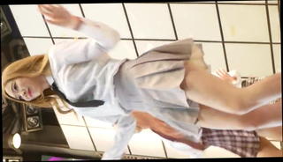 Video 1220954201: shaking straight
