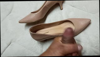 Video 1426684285: shoejob