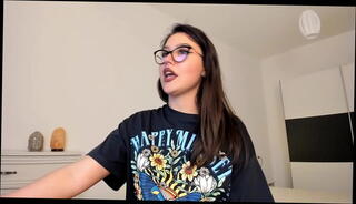Video 1592618595: talking webcam, latin webcam, brunette webcam